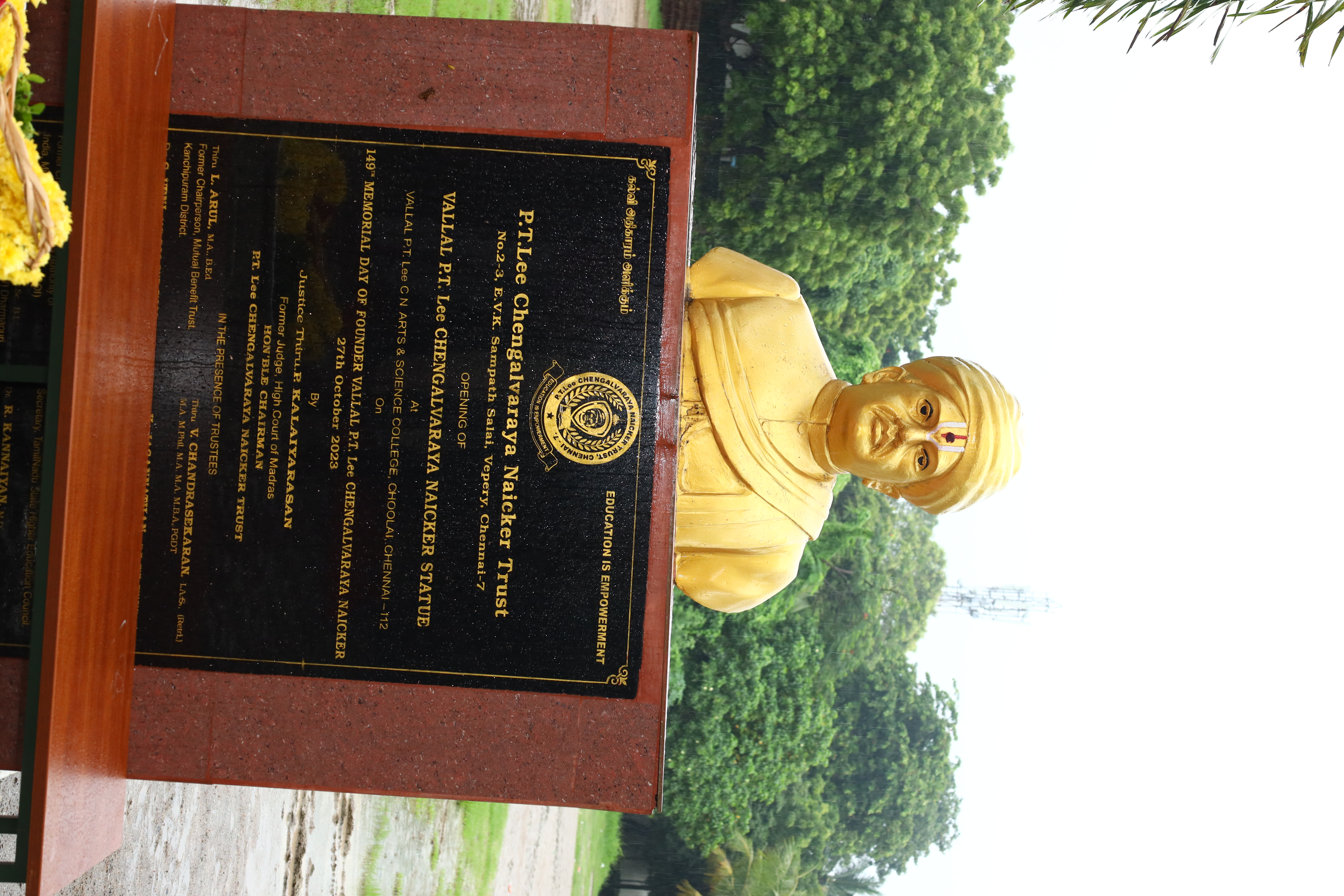 Vallal P.T. Lee Chengalvaraya Naicker Statue